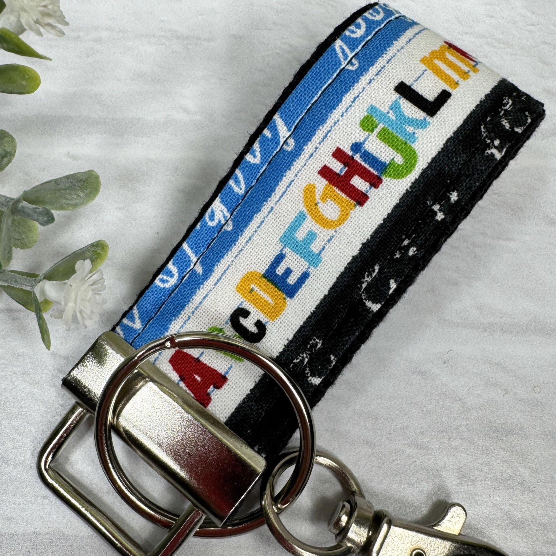 Keychain for Teacher, Mini Keychain, Teacher Thank you, Preschool Teacher, Teacher Birthday Gift, New Teacher Gift, Teachers Aide Gift