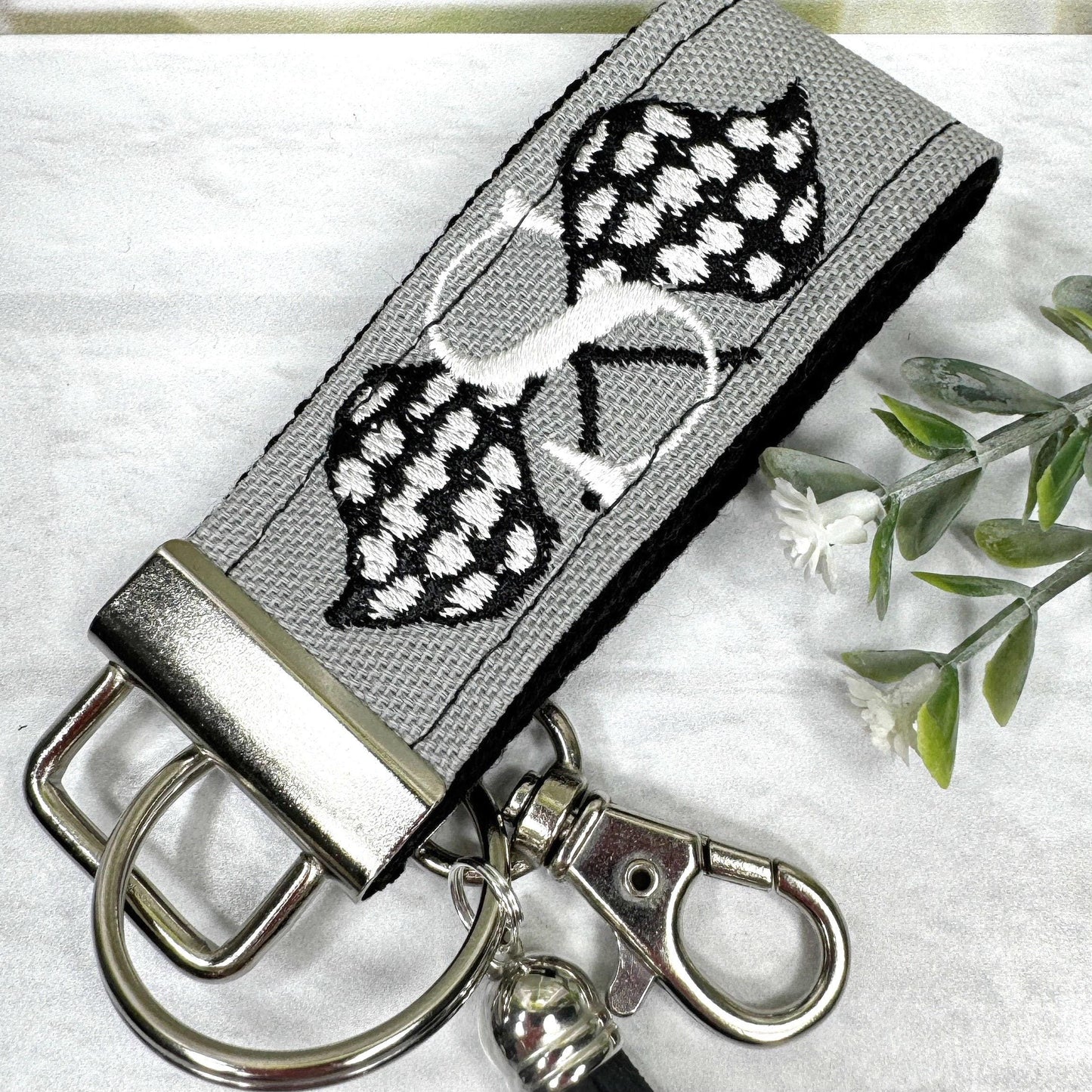 Handmade Racing Flag Keychain, Racing Checks, Racing Gifts, Racing Fans, Initial Keychain, Male Teacher Gifts, Checkered Flag, mens keychain