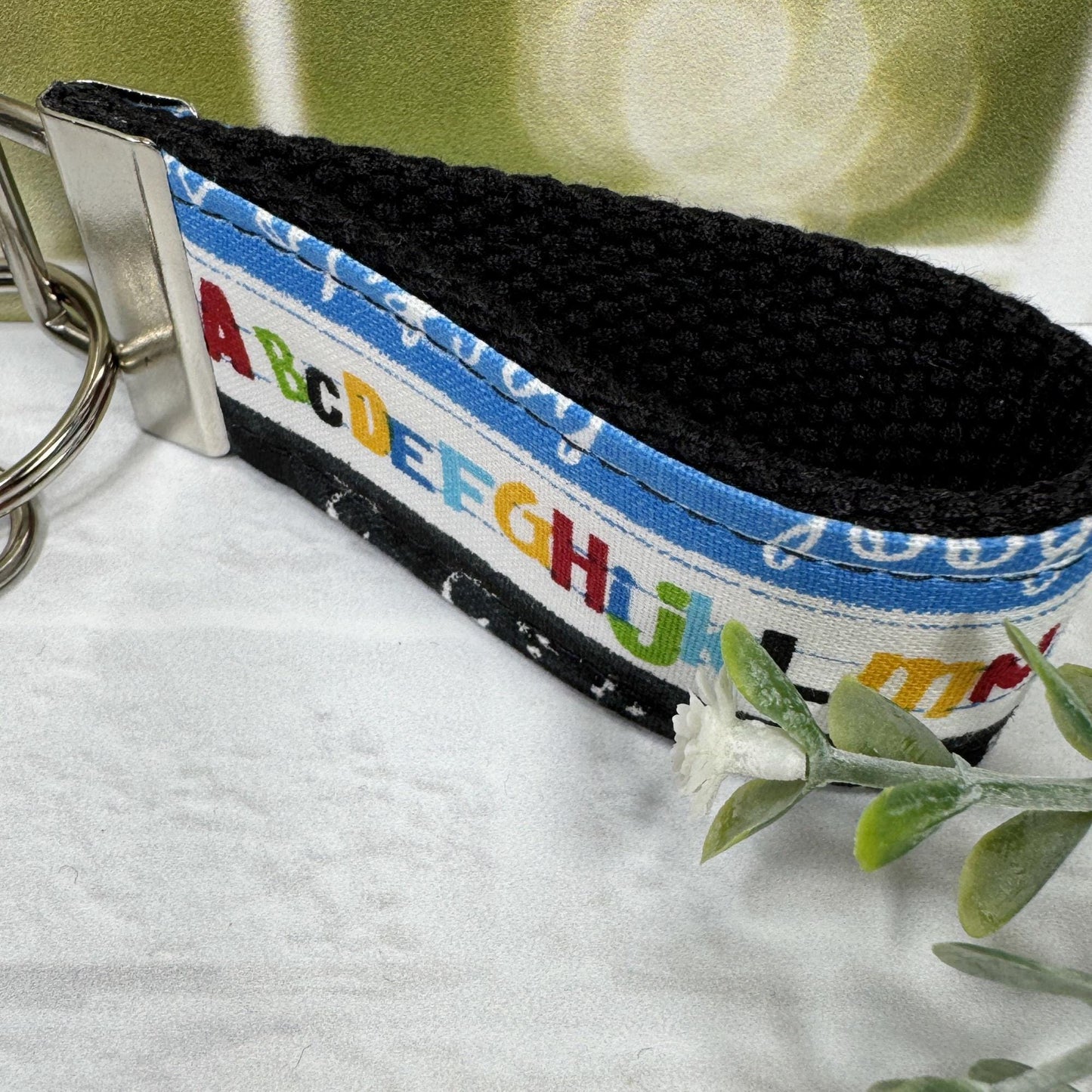 Keychain for Teacher, Mini Keychain, Teacher Thank you, Preschool Teacher, Teacher Birthday Gift, New Teacher Gift, Teachers Aide Gift