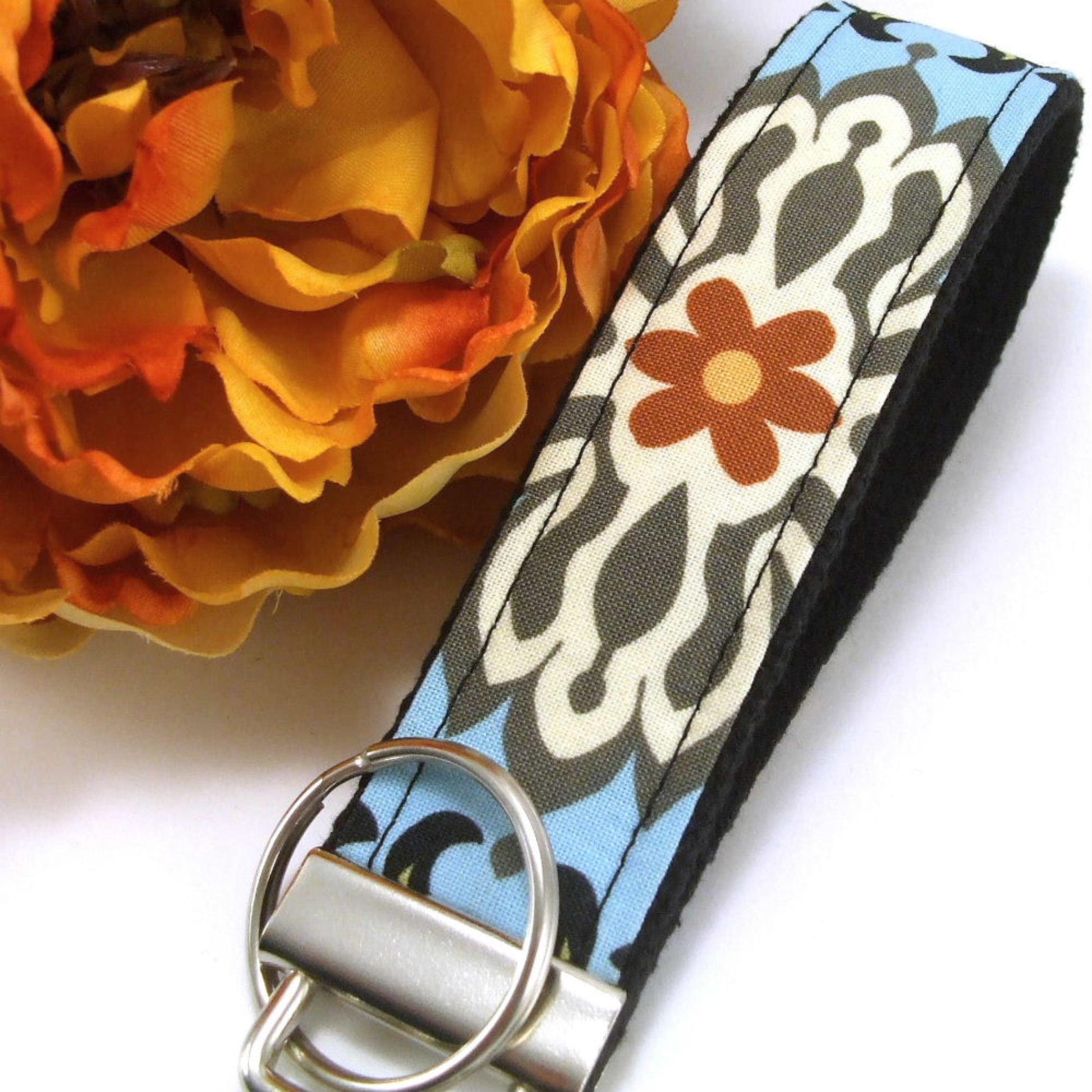 Amy Butler Key Fob Temple Garland