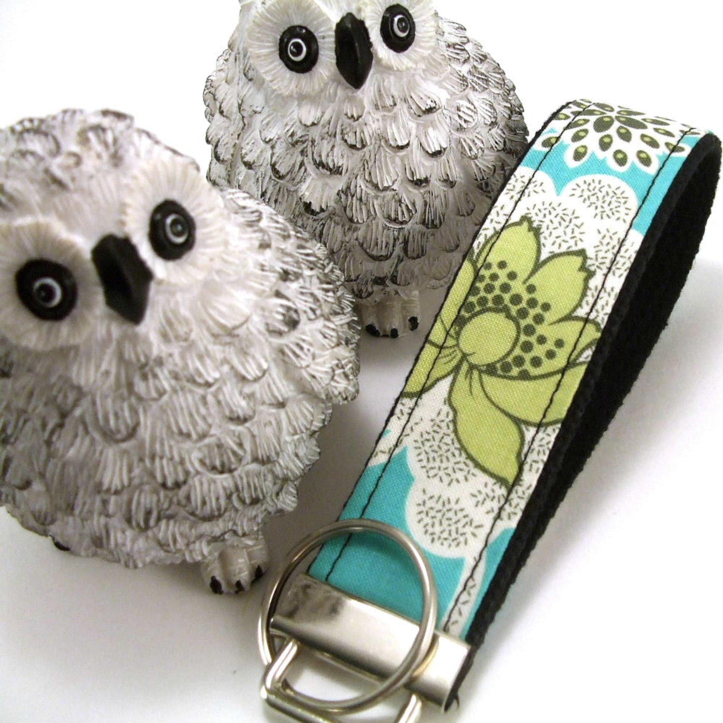 Amy Butler Key Fob Daisy Chain Clematis