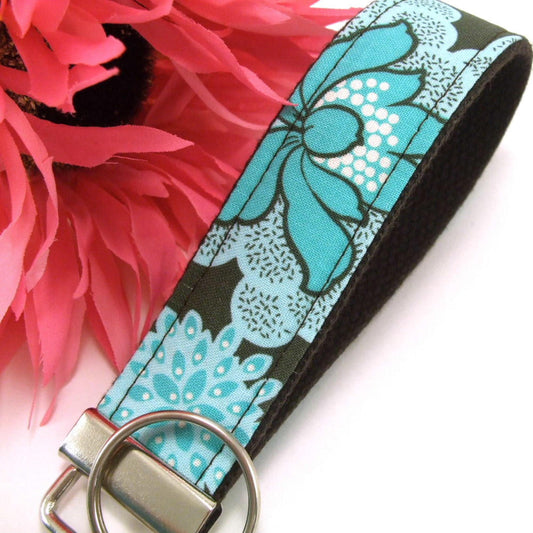 Amy Butler Key Fob Daisy Chain Clematis