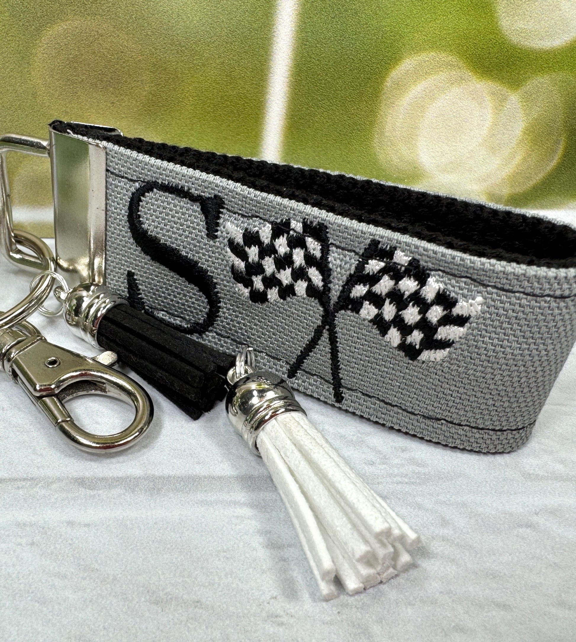 Handmade Racing Flag Keychain, Racing Checks, Racing Gifts, Racing Fans, Initial Keychain, Male Teacher Gifts, Checkered Flag, mens keychain