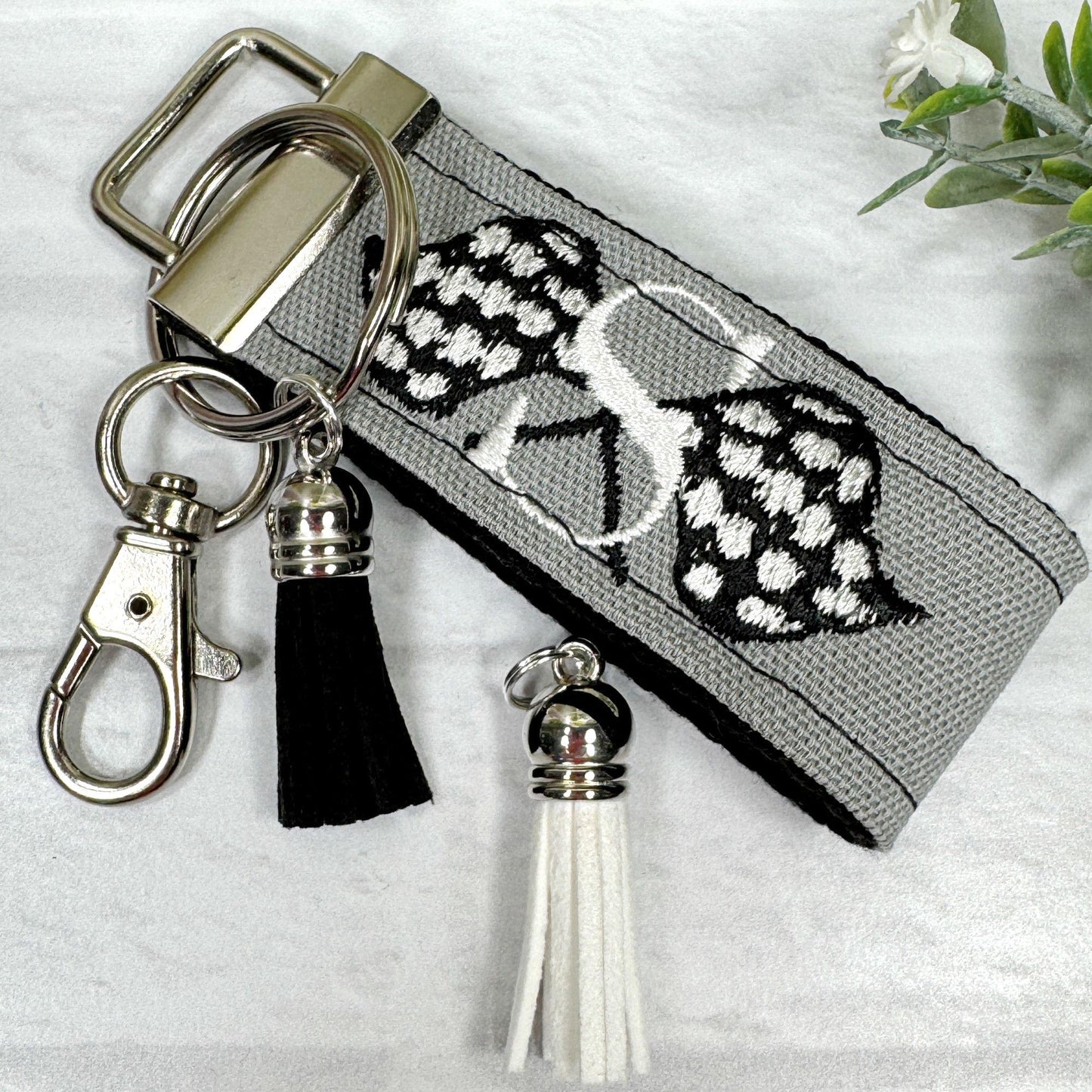 Handmade Racing Flag Keychain, Racing Checks, Racing Gifts, Racing Fans, Initial Keychain, Male Teacher Gifts, Checkered Flag, mens keychain