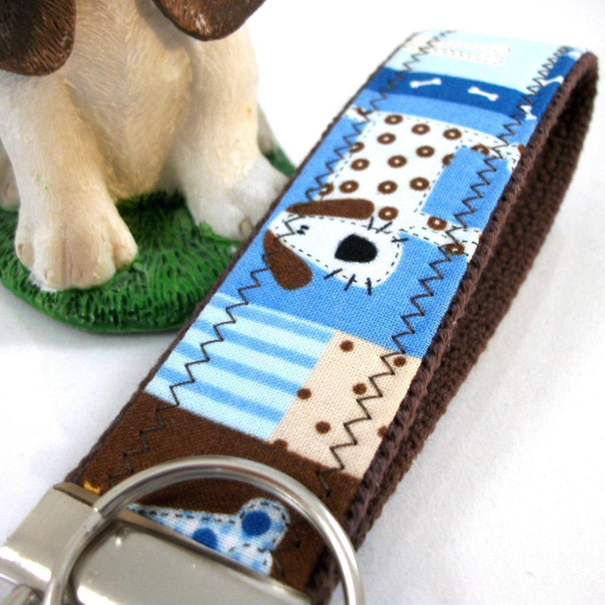 Cute Dog Mom Keychain, Dog Fabric Wristlet Keychain, Best Friend Gifts Long Distance, Preschool Teacher Gifts