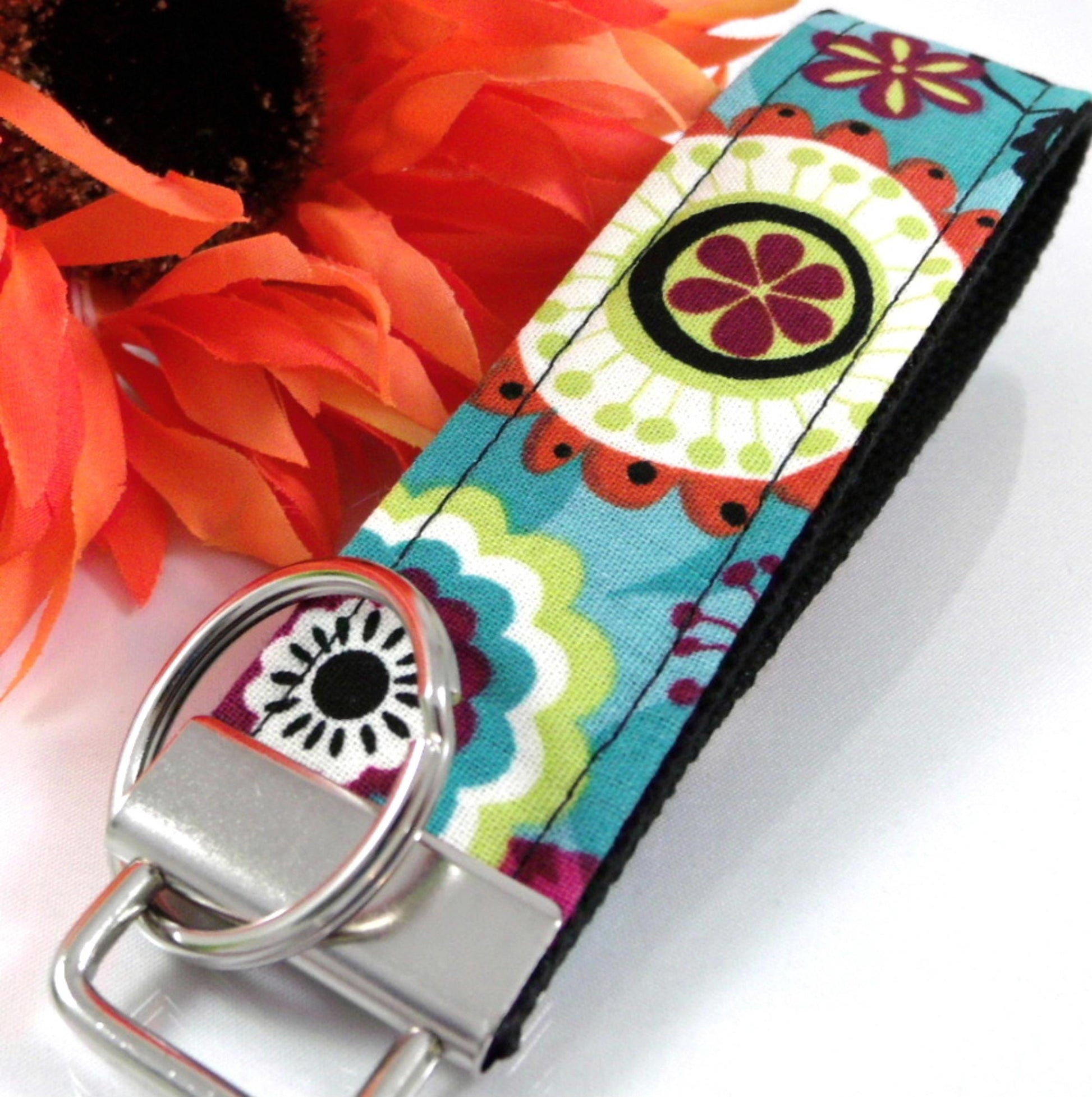 Handmade Wristlet Keychain in Paisley fabric, Boho Keychain, College Graduation Gift for her, I Miss You Gift, Mom Gift from Son