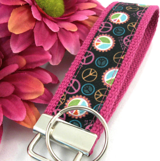 Wrist Keychain Retro Peace Signs