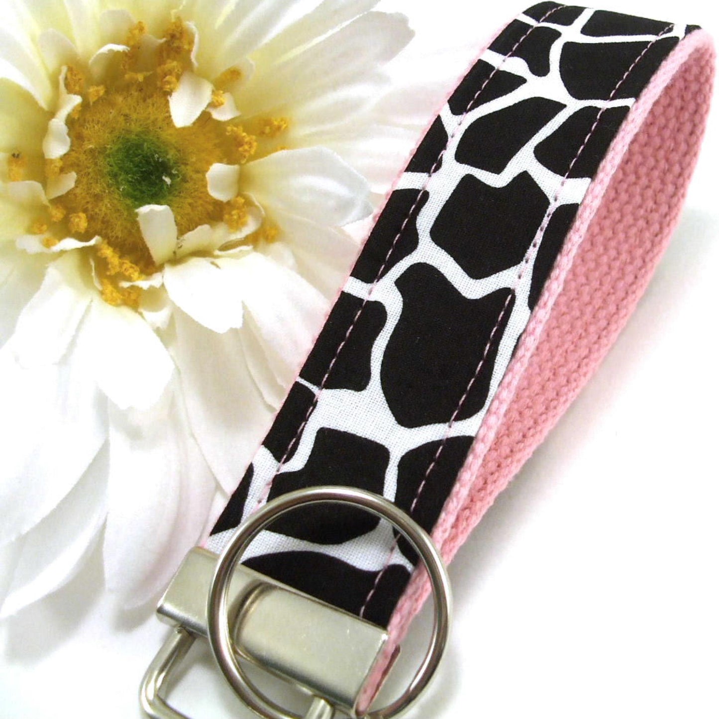 Pink and Black Giraffe Keychain, Animal Print Keychain, Giraffe Wristlet Keychain, Gift For Mom, Thank you Gift, Giraffe Key Fob Wristlet