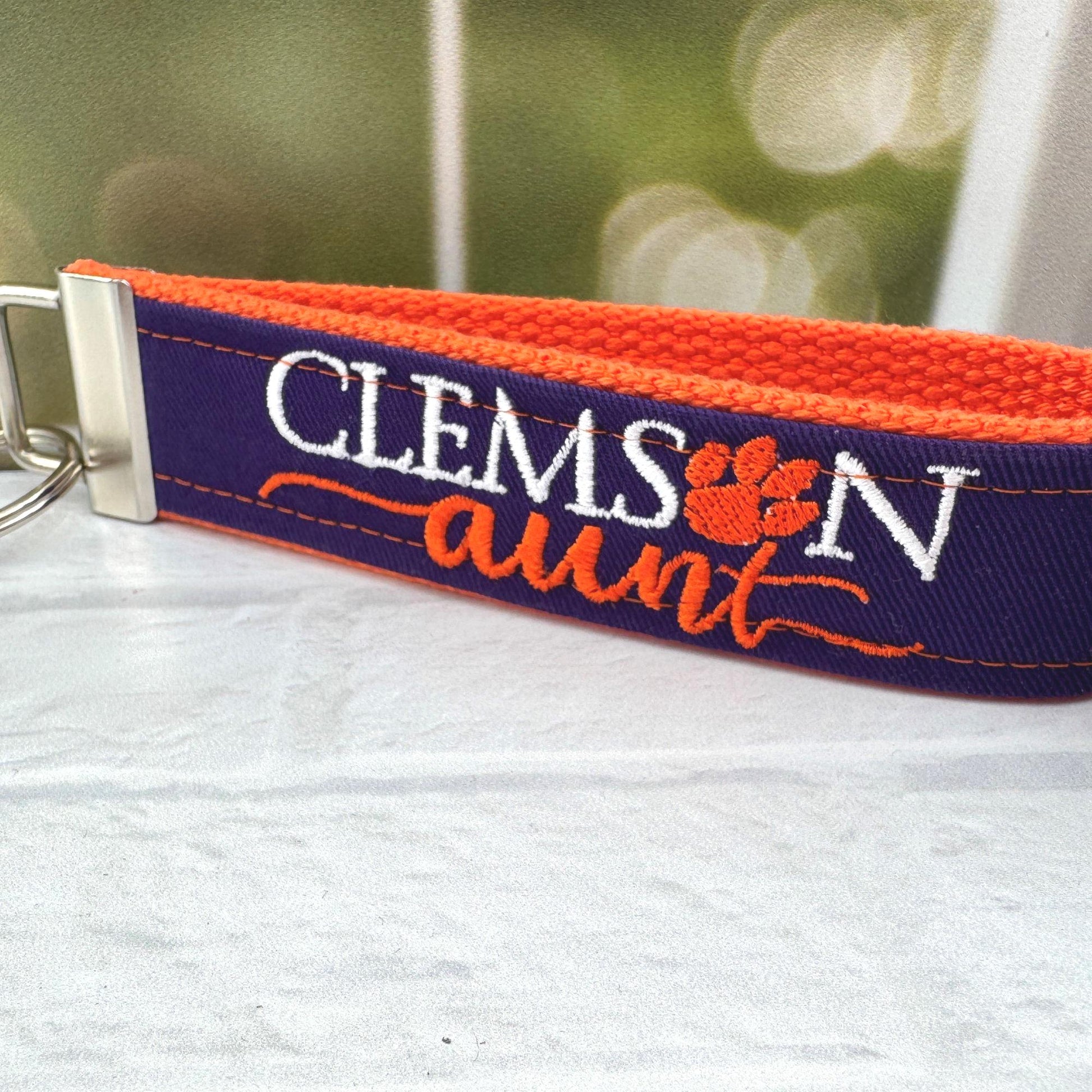 Clemson Aunt Keychain, Approved Crafter License Holder, Clemson Gifts, Clemson Fan, Clemson University, Clemson Graduate, Clemson Tigers