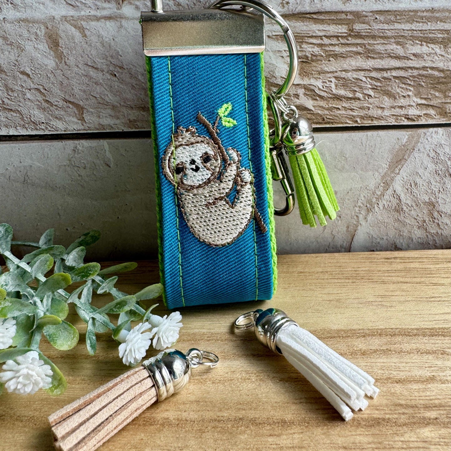 Handmade Sloth Keychain, Sloth Gifts, Sloth Gift, Popular Right Now, Personalized Gift, Sloth, Personalized Keychain, Luggage Tag