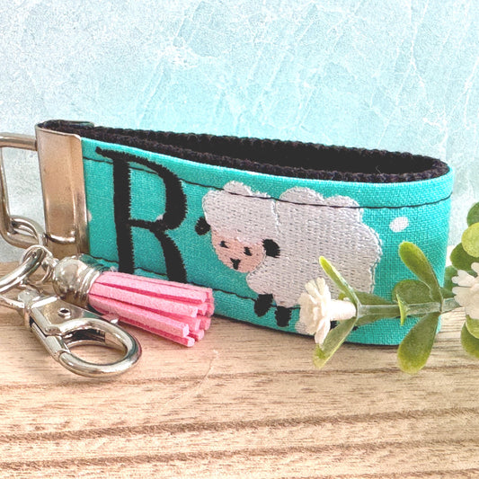 Handmade Sheep Keychain, Sheep Gifts, Baby Sheep, Backpack Keychains, Personalized Keychain, Luggage Tag, Sheep Baby Shower, Sheep Party