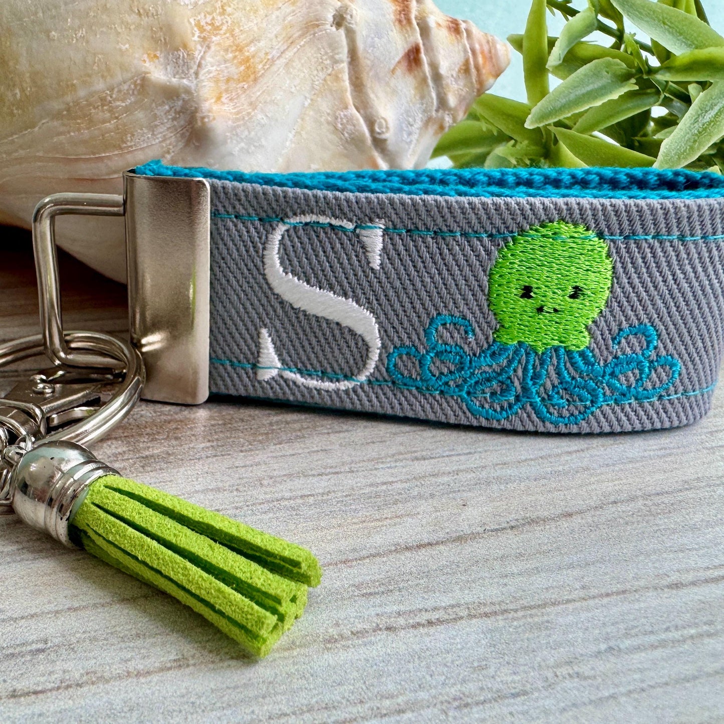 Handmade Octopus Keychain, Octopuses, Beach Keychain, Customizable Keychain, Octopus Gifts, Luggage Tag, Backpack Keychain, Beach Life