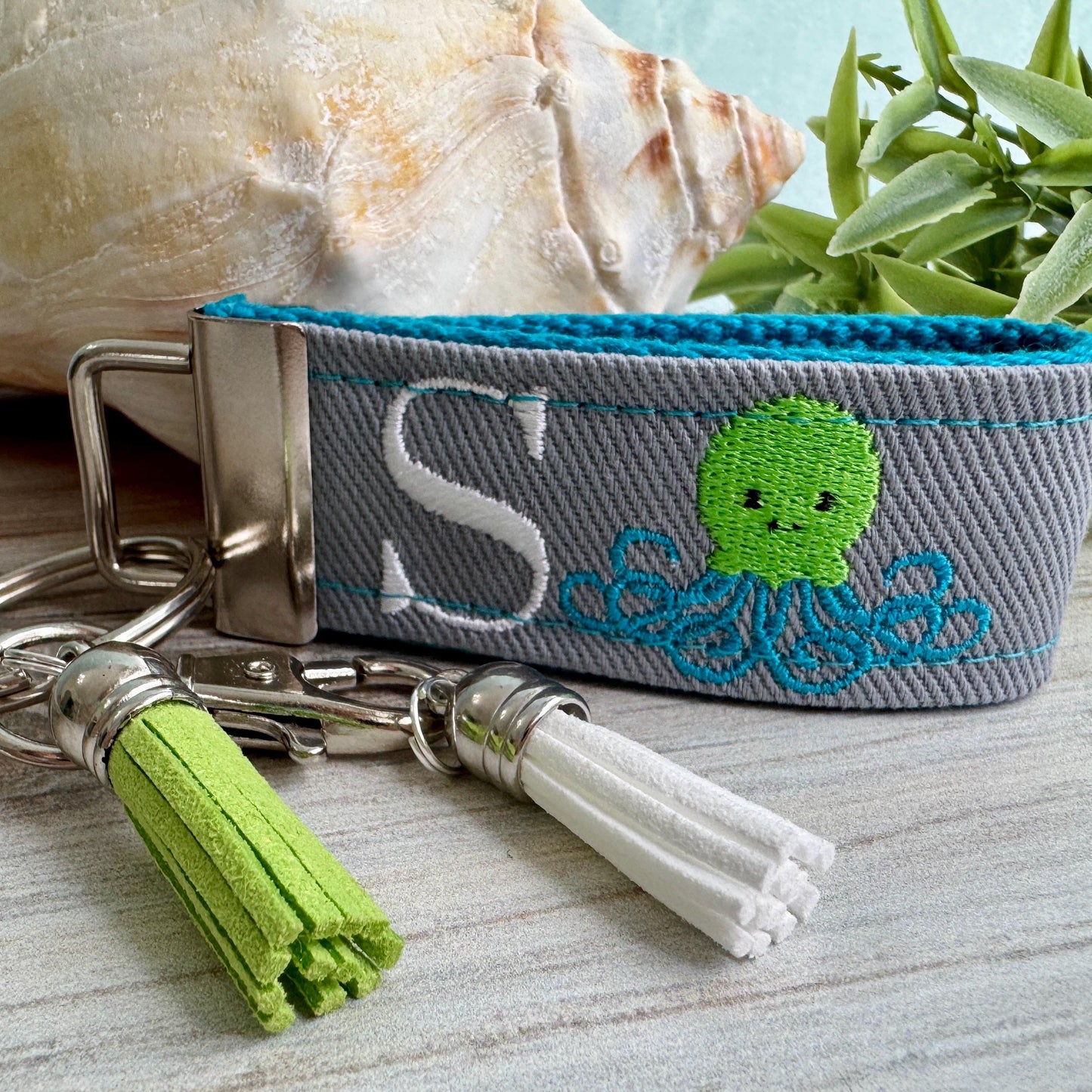 Handmade Octopus Keychain, Octopuses, Beach Keychain, Customizable Keychain, Octopus Gifts, Luggage Tag, Backpack Keychain, Beach Life