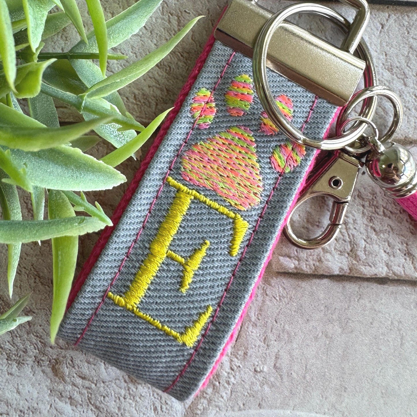 Handmade Paw Keychain, Dog Mom, Cat Mom, Pet Keychain, Dog Memory Gift, Dog Mom Gifts, Dog Mama, Cat Mom Gift, Pet Adoption Gift, Dog Walker