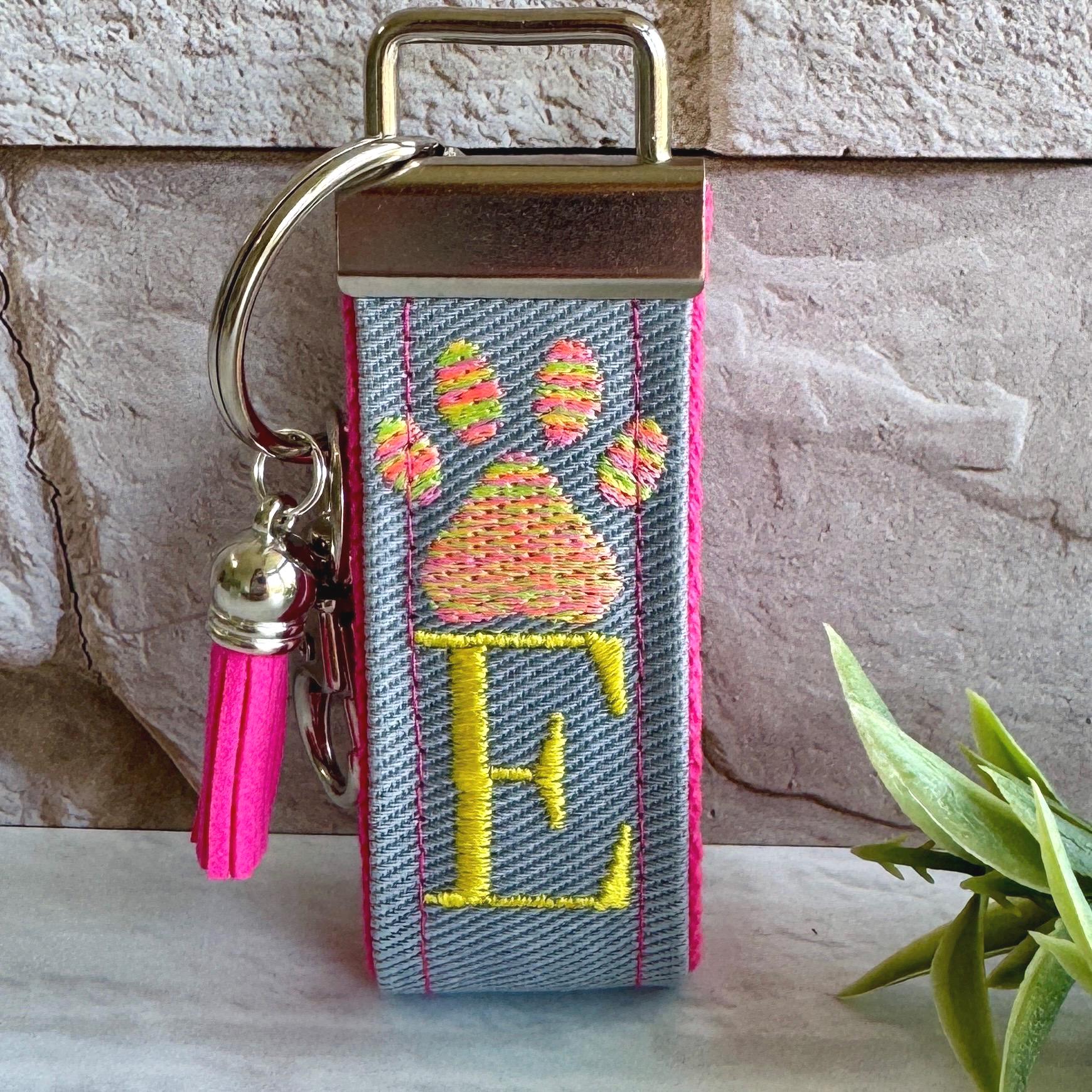 Handmade Paw Keychain, Dog Mom, Cat Mom, Pet Keychain, Dog Memory Gift, Dog Mom Gifts, Dog Mama, Cat Mom Gift, Pet Adoption Gift, Dog Walker
