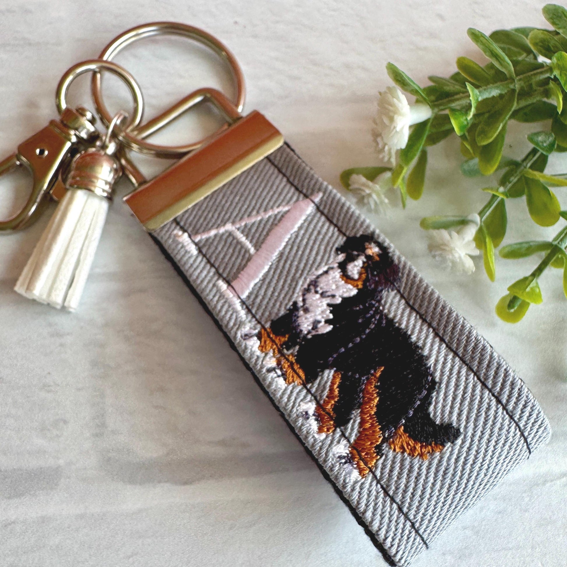 Handmade Bernese Mountain Dog Keychain, Dog Mom, Bernese Mountain Dog Gifts, Pet Keychain, Bernese Mountain Dog Accessories, Dog Memory Gift