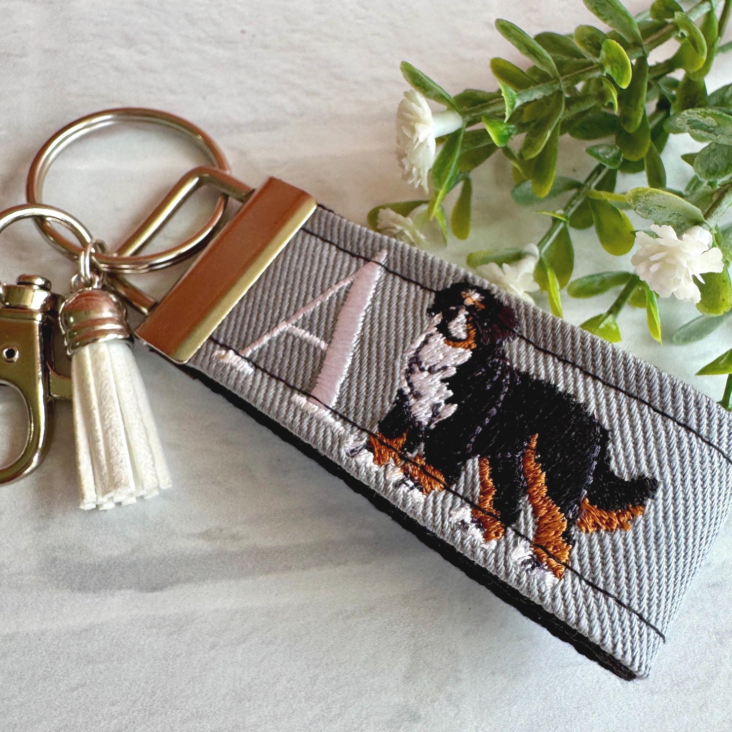 Handmade Bernese Mountain Dog Keychain, Dog Mom, Bernese Mountain Dog Gifts, Pet Keychain, Bernese Mountain Dog Accessories, Dog Memory Gift