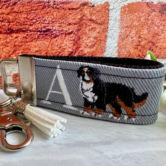 Handmade Bernese Mountain Dog Keychain, Dog Mom, Bernese Mountain Dog Gifts, Pet Keychain, Bernese Mountain Dog Accessories, Dog Memory Gift