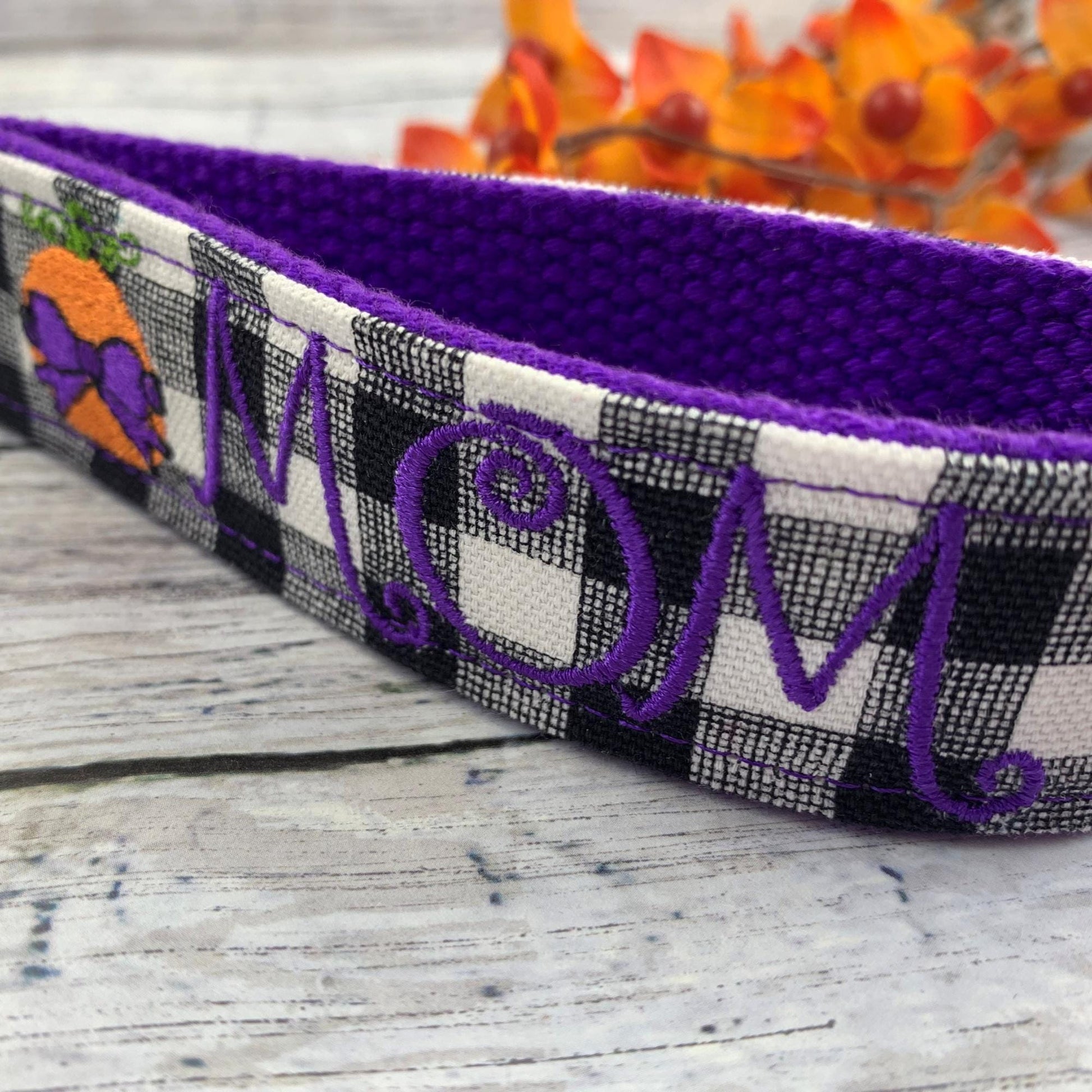 Handmade Fall Keychain, Pumpkin Keychain, Mom Gift, Mom Birthday Gift, Autumn Mom, Autumn Gifts, New Mom Gift Basket, Fall Birthday