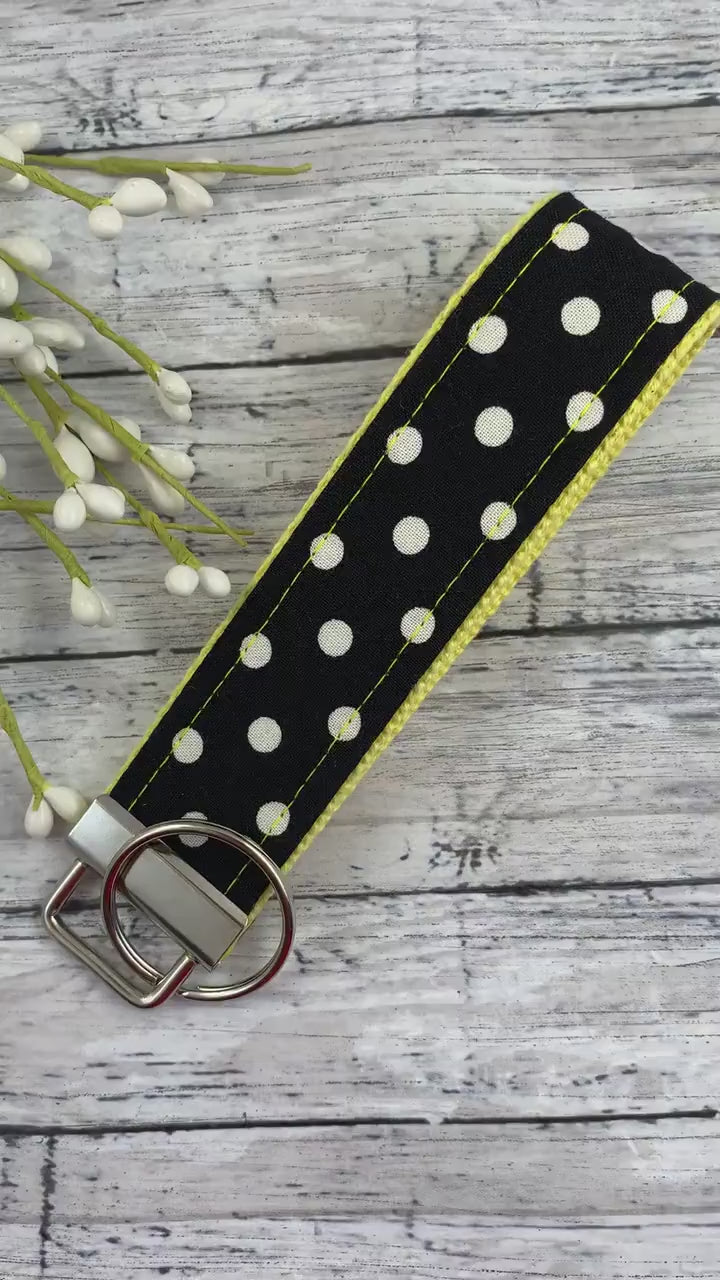 Handmade Wristlet Keychain in Polka Dot fabric, High School Graduation Gift, Best Friend Gifts Long Distance, Preschool Teacher Gifts