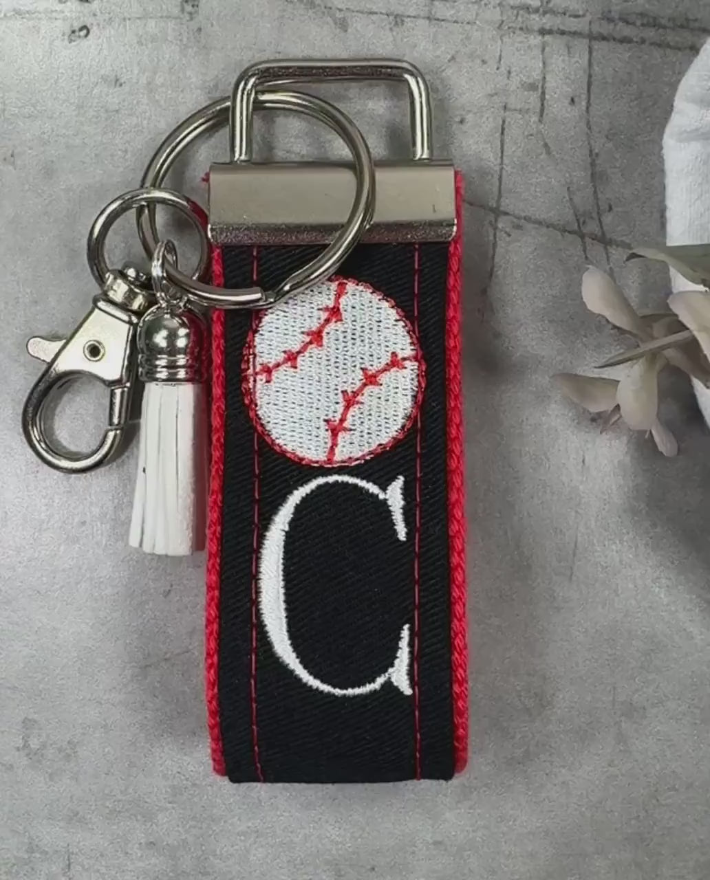 Handmade Baseball Keychain, Baseball Mom, Baseball Gifts, Baseball Coach gift, Initial Keychain, Male Teacher Gifts, Baseball team Gifts