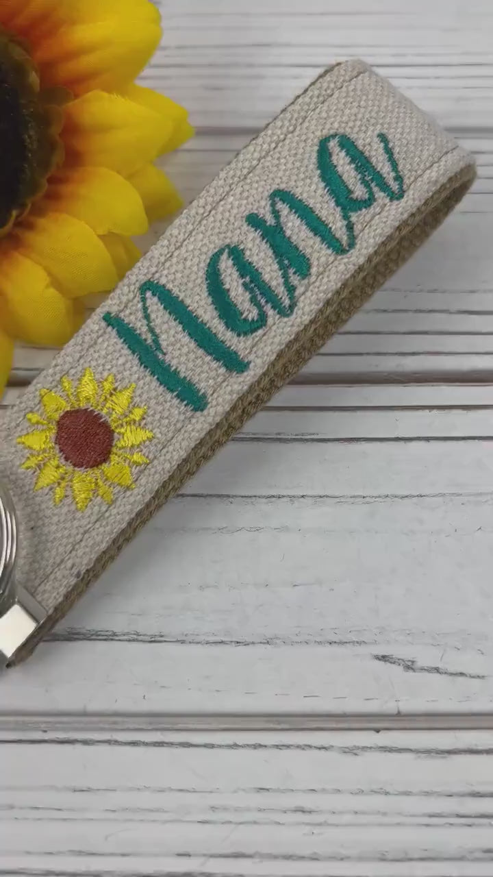 Nana Keychain, Nana Gift, Keychain for Women, Sunflower Gifts, Nana Birthday Gift, Nana Gift from Grandkids, Personalized Nana Gifts