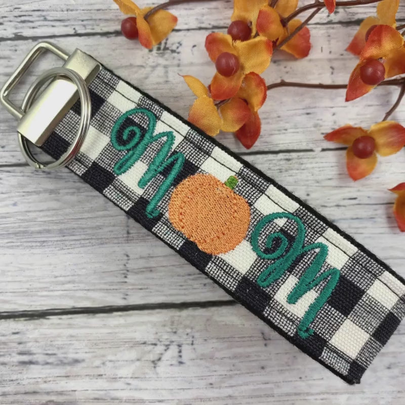 Handmade Fall Keychain, Pumpkin Keychain, Mom Gift, Mom Birthday Gift, Autumn Mom, Autumn Gifts, New Mom Gift Basket, Fall Birthday