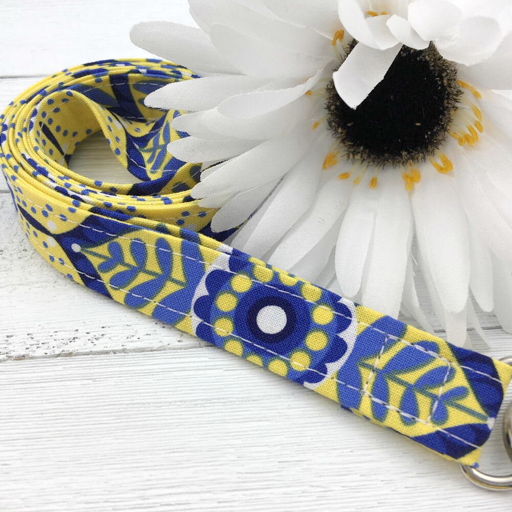 Floral lanyard, Lanyard for Keys, Trending Now, Teacher Life, Lanyard for Badge, Lanyard Keychain, Nurse Lanyard, Fabric Lanyard, Nurse Life