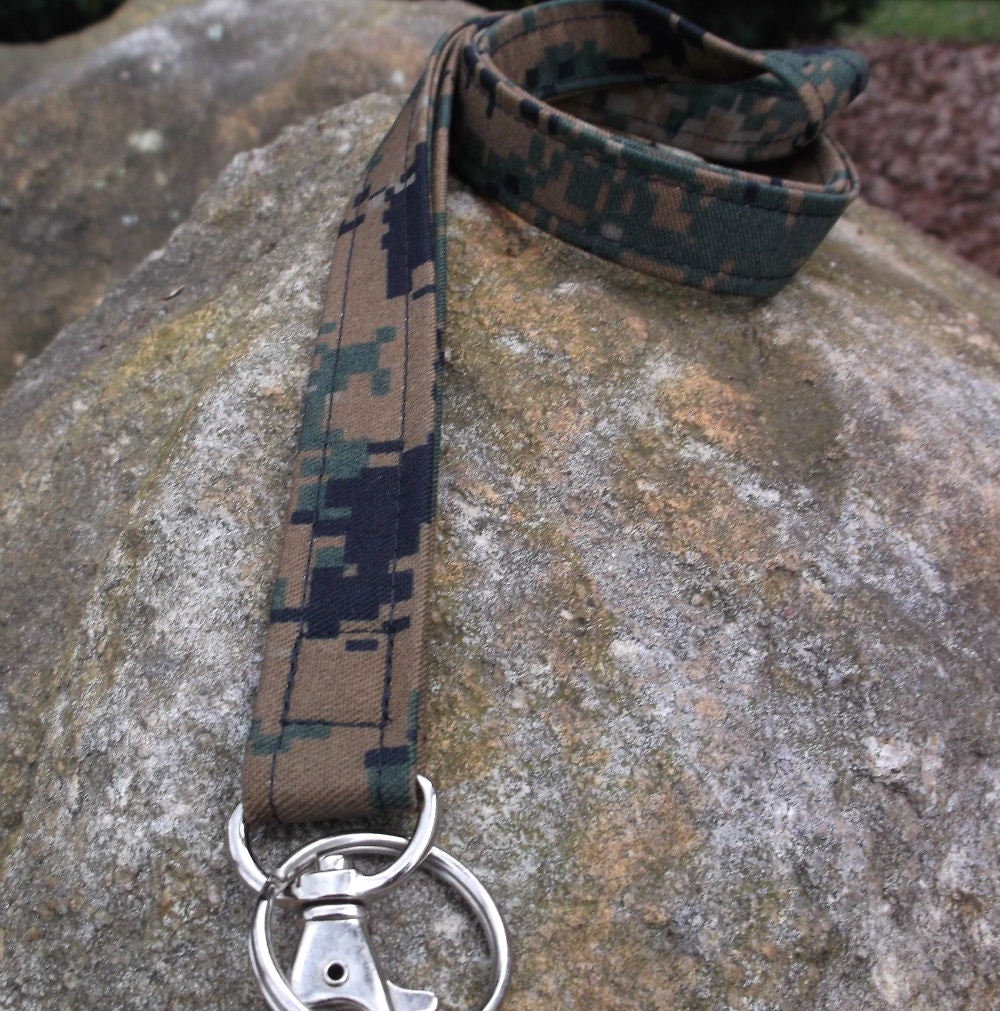 Camo Lanyards for Men Keychain Gift for Men