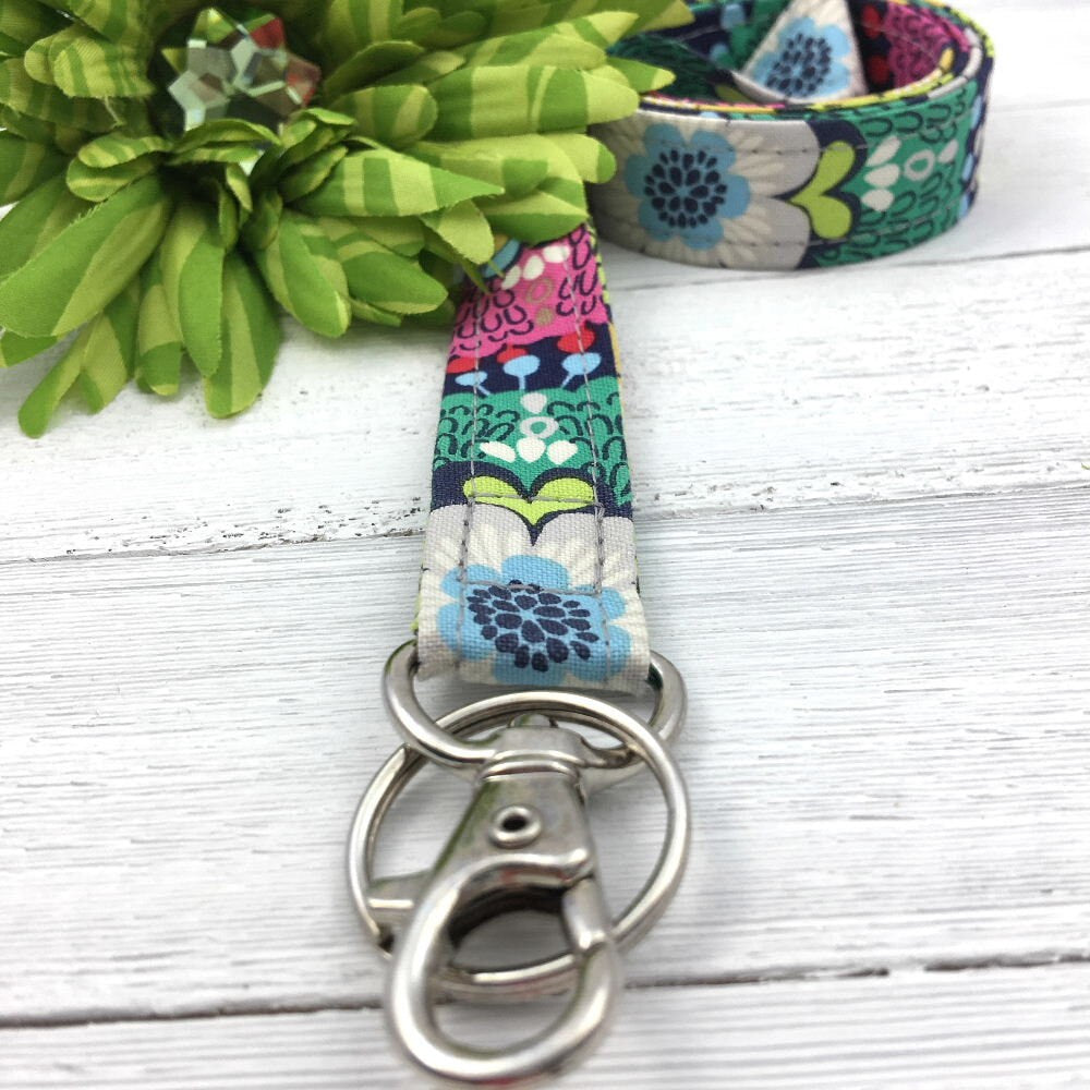 Floral lanyard, Lanyard for Keys, Trending Now, Teacher Life, Lanyard for Badge, Lanyard Keychain, Nurse Lanyard, Fabric Lanyard, Nurse Life