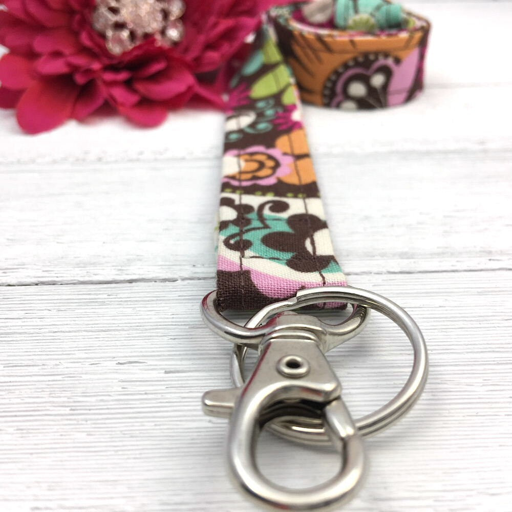 Floral lanyard, Lanyard for Keys, Trending Now, Teacher Life, Lanyard for Badge, Lanyard Keychain, Nurse Lanyard, Fabric Lanyard, Nurse Life
