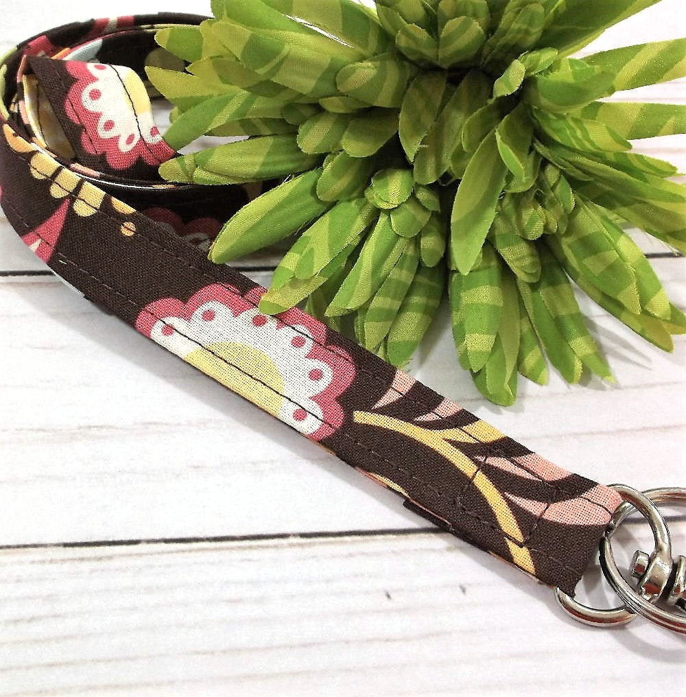 Floral lanyard, Lanyard for Keys, Trending Now, Teacher Life, Lanyard for Badge, Lanyard Keychain, Nurse Lanyard, Fabric Lanyard, Nurse Life