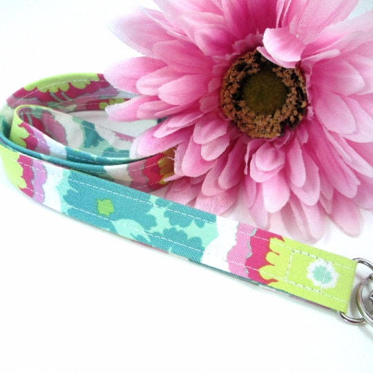 Floral lanyard, Lanyard for Keys, Trending Now, Teacher Life, Lanyard for Badge, Lanyard Keychain, Nurse Lanyard, Fabric Lanyard, Nurse Life
