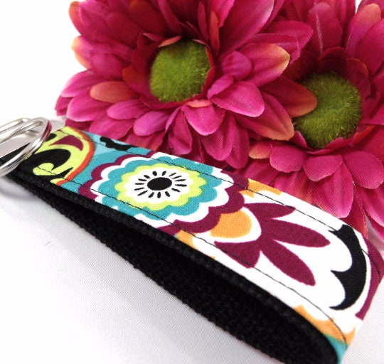 Handmade Wristlet Keychain in Paisley fabric, Boho Keychain, College Graduation Gift for her, I Miss You Gift, Mom Gift from Son