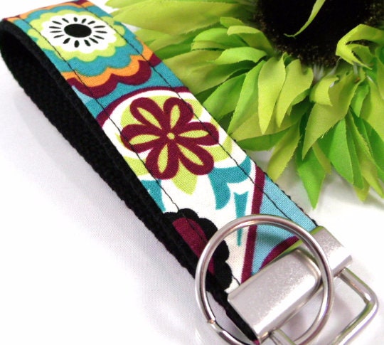 Handmade Wristlet Keychain in Paisley fabric, Boho Keychain, College Graduation Gift for her, I Miss You Gift, Mom Gift from Son