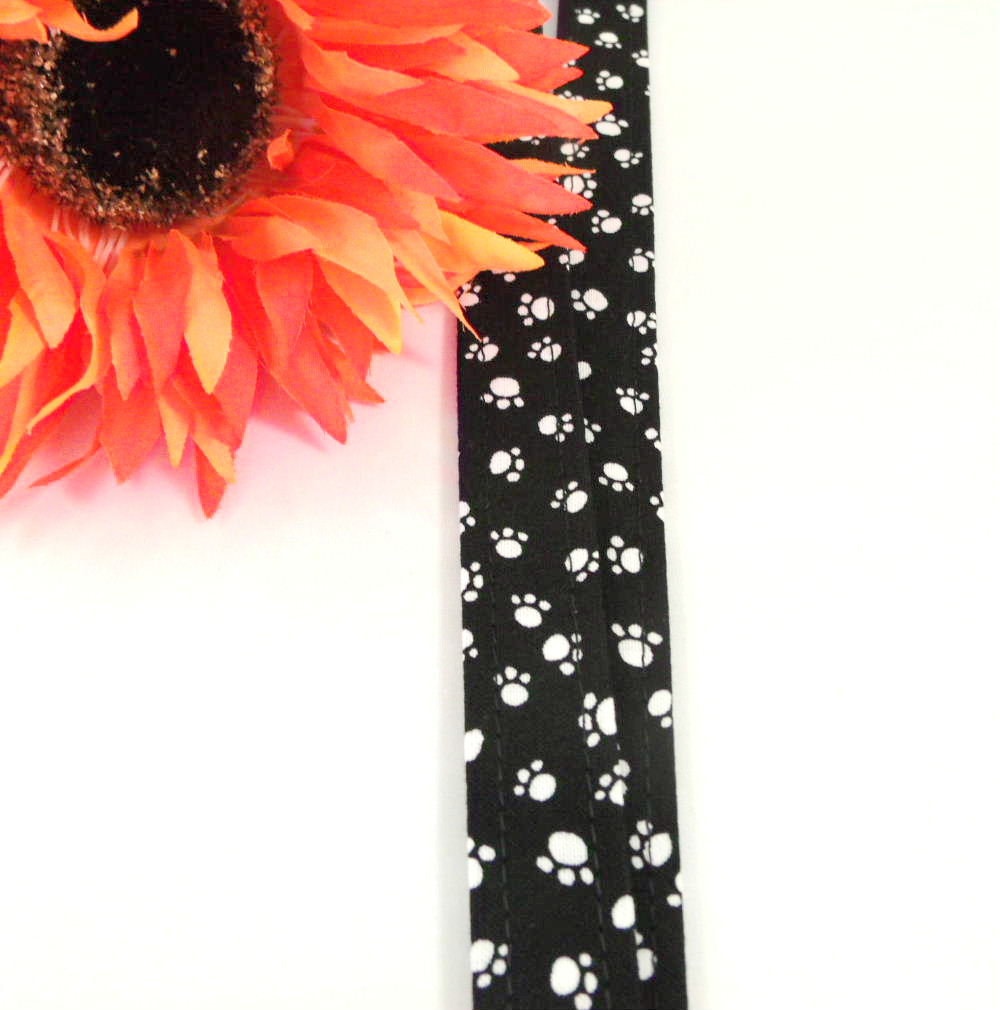 Paws Breakaway Lanyard with ID Holder