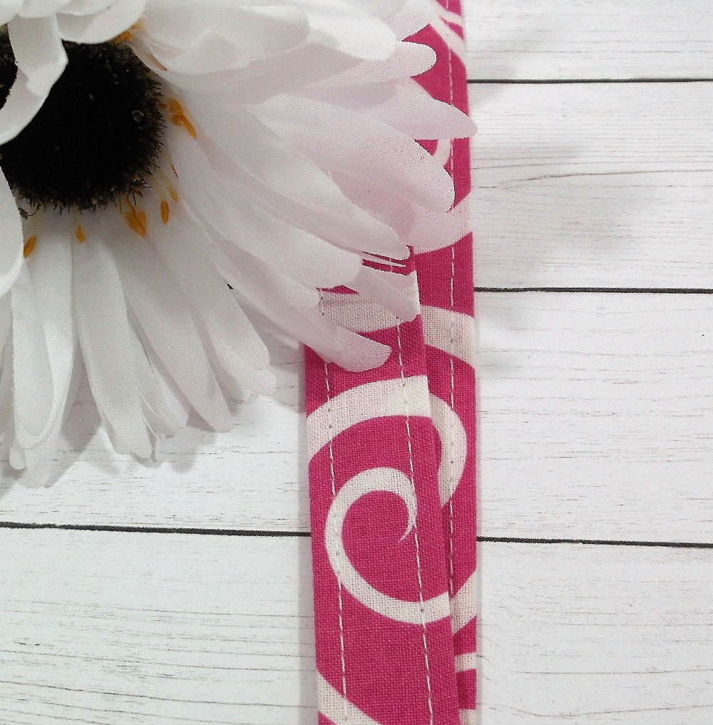 Swirl Lanyard Gift for Teachers, Nurses, Students