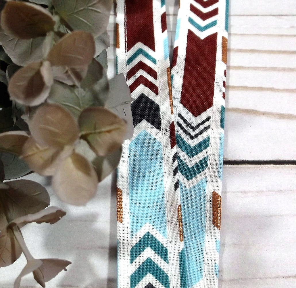 Arrow Fabric Lanyard for Keys and ID Badge for Teachers, Nurses