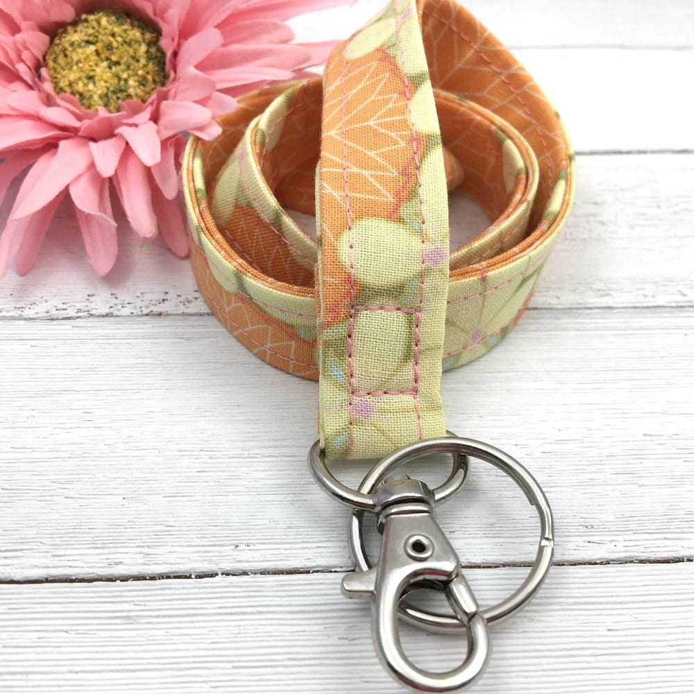 Floral lanyard, Lanyard for Keys, Trending Now, Teacher Life, Lanyard for Badge, Lanyard Keychain, Nurse Lanyard, Fabric Lanyard, Nurse Life