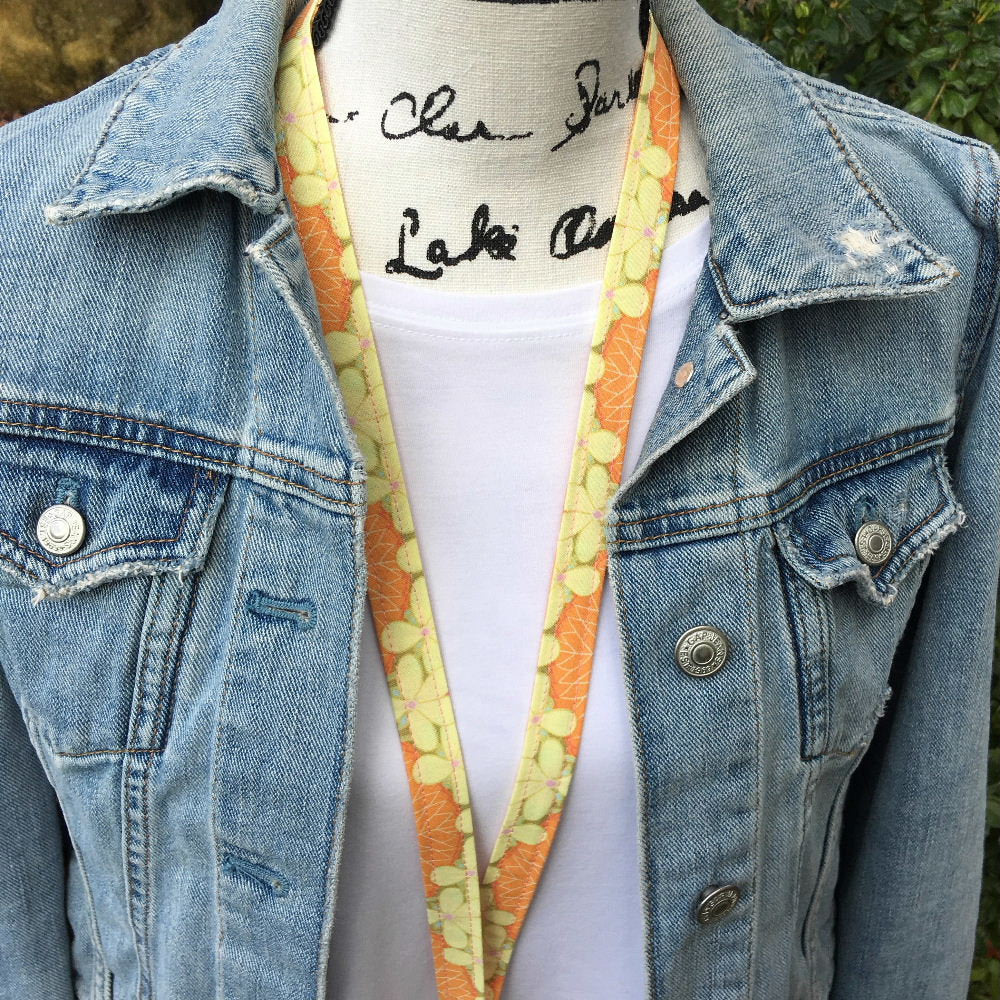 Floral lanyard, Lanyard for Keys, Trending Now, Teacher Life, Lanyard for Badge, Lanyard Keychain, Nurse Lanyard, Fabric Lanyard, Nurse Life