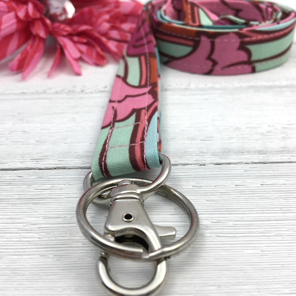 Floral lanyard, Lanyard for Keys, Trending Now, Teacher Life, Lanyard for Badge, Lanyard Keychain, Nurse Lanyard, Fabric Lanyard, Nurse Life