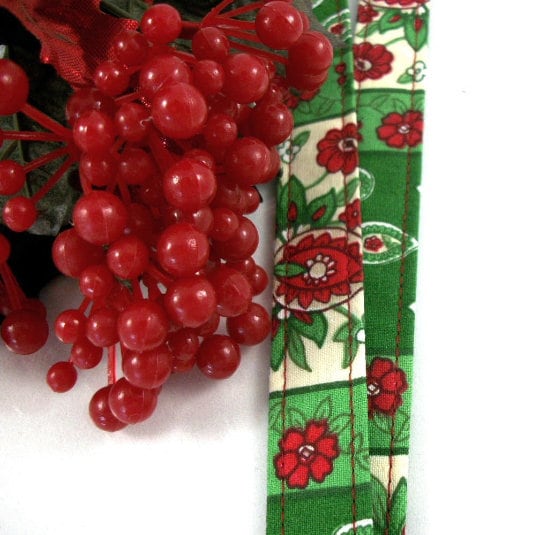 Christmas Lanyard in Floral Paisley