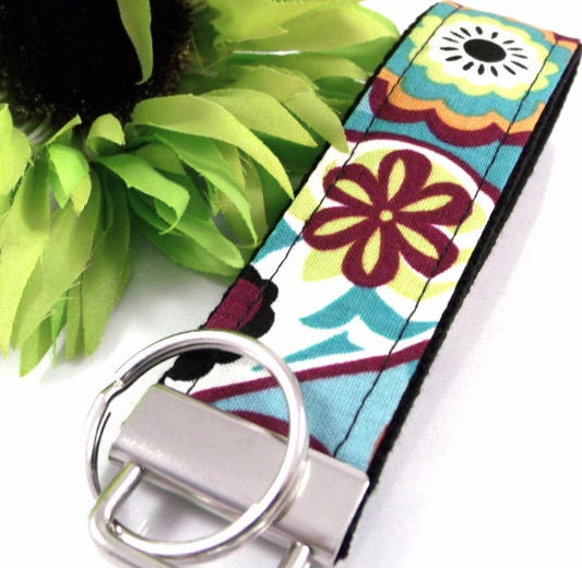 Handmade Wristlet Keychain in Paisley fabric, Boho Keychain, College Graduation Gift for her, I Miss You Gift, Mom Gift from Son