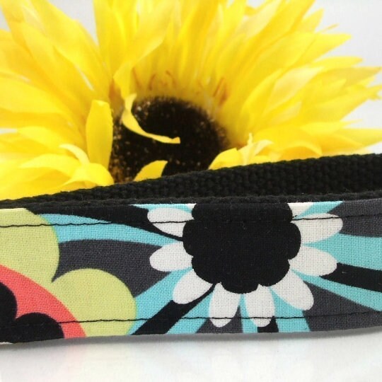 Handmade Floral Wristlet Keychain, College Graduation Gift for her, I Miss You Gift, Goodbye Gift