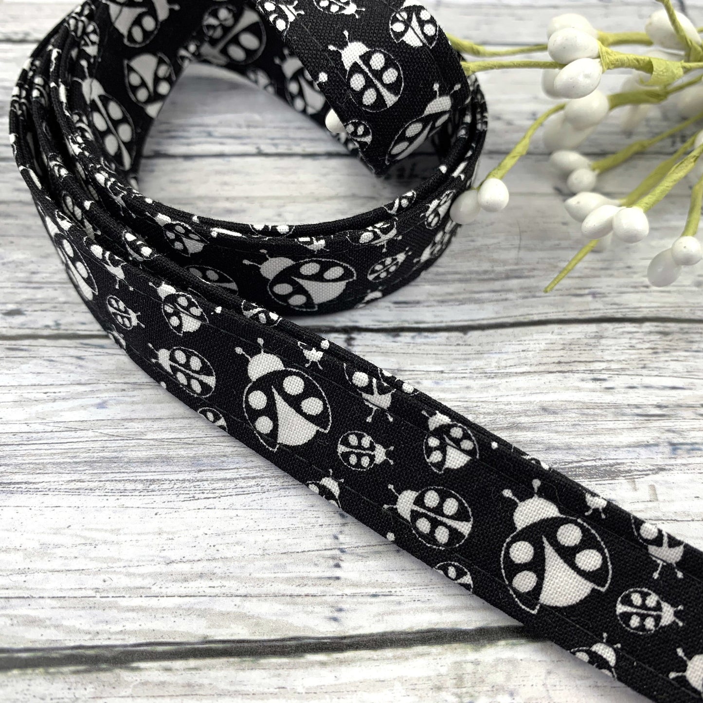 Handmade Ladybug Lanyard, Cute Lanyard with ID holder, Popular Right Now, Teacher Lanyard with ID holder, Black Lanyard, Ladybug Gifts