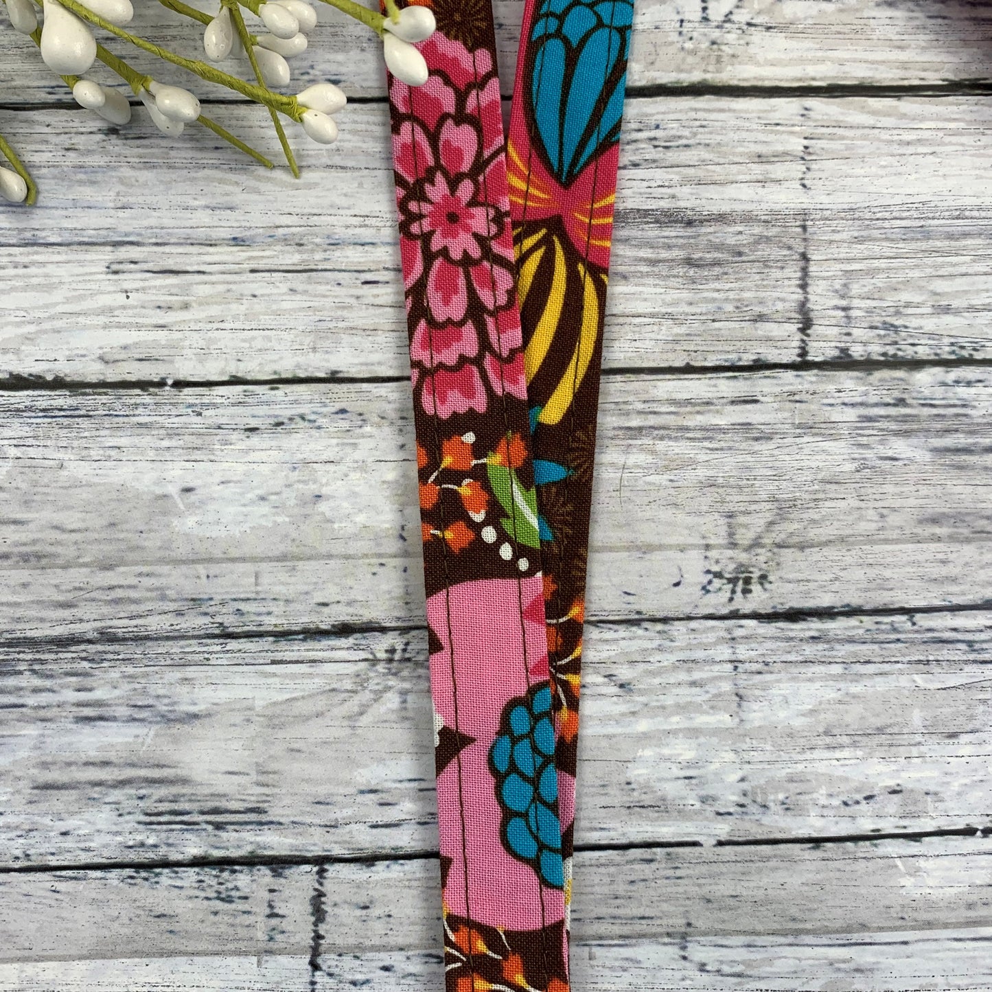 Floral lanyard, Lanyard for Keys, Trending Now, Teacher Life, Lanyard for Badge, Lanyard Keychain, Nurse Lanyard, Fabric Lanyard, Nurse Life