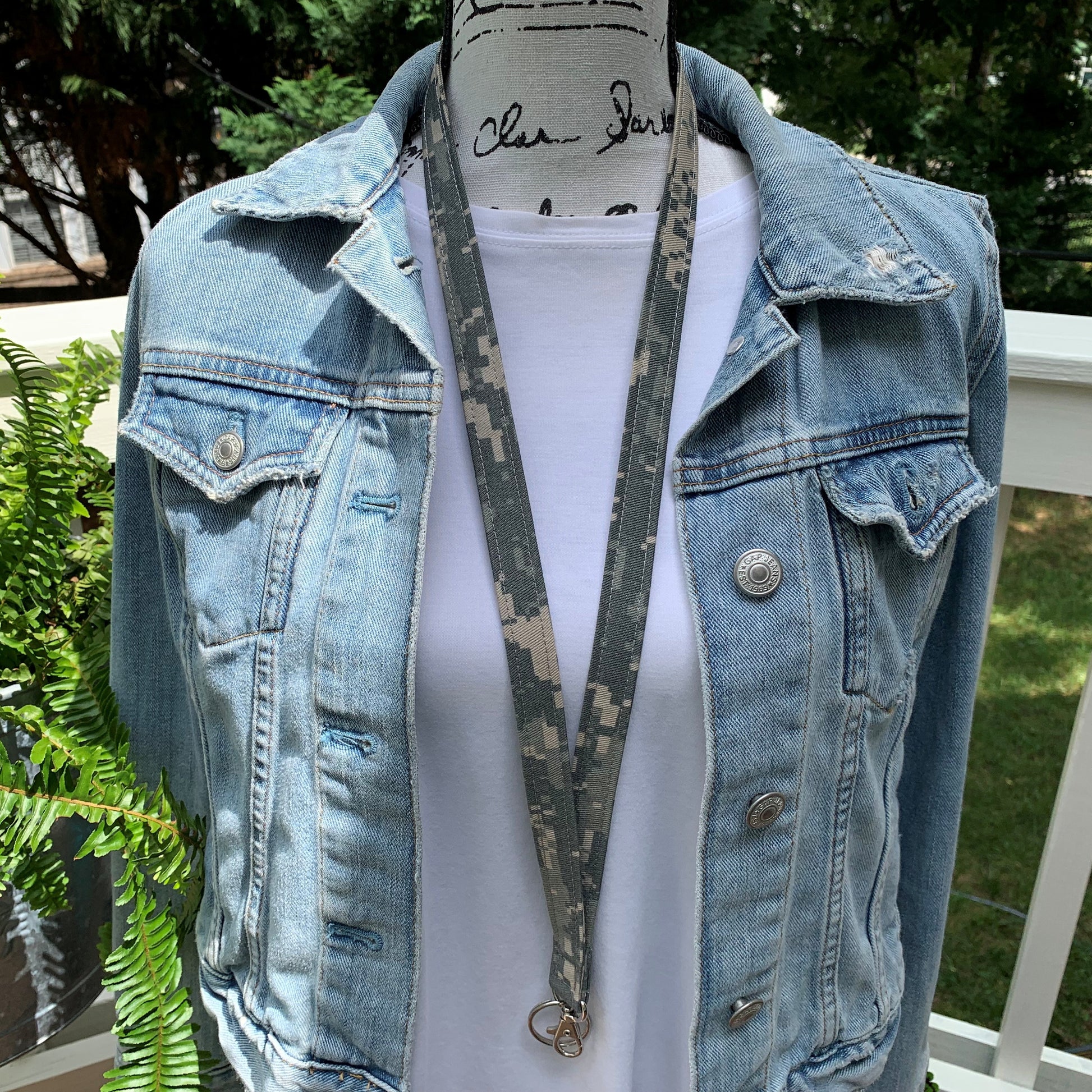 Lanyard for Men, Digital Camo Pattern, Work Lanyard, Lanyard for Keys, Camo, Popular Right Now, Male Coworker Gift, Camo Lanyard, Camo Gifts