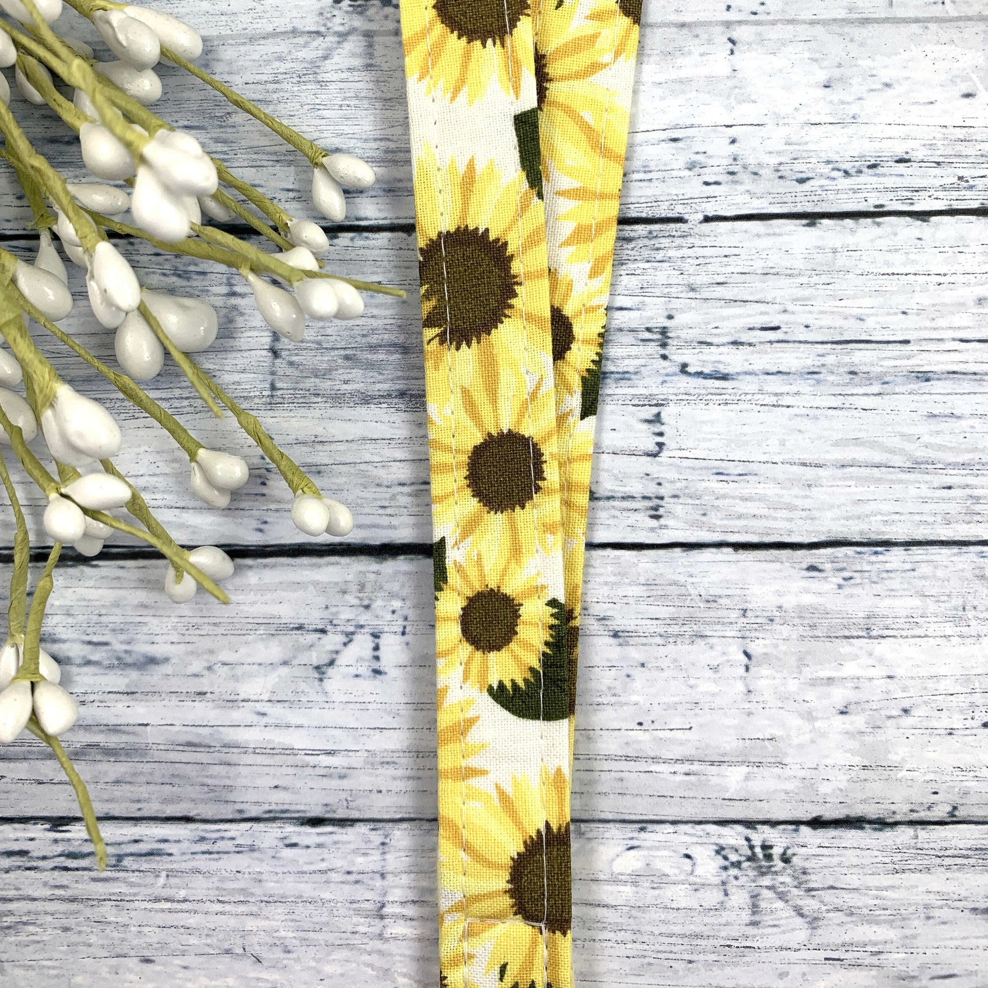 Sunflower Lanyard | Fabric Lanyard | Badge ID Holder | Name Tag Lanyard | Keychain | Lanyard for Keys | Floral Lanyard | Sunflowers