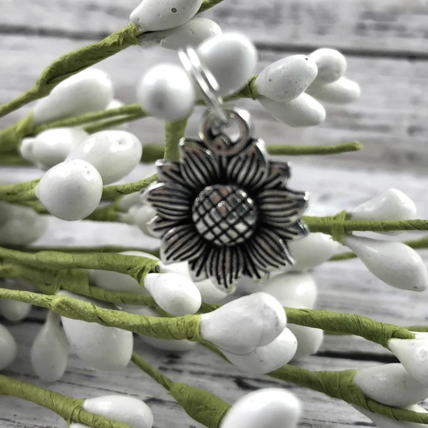 Sunflower Lanyard | Fabric Lanyard | Badge ID Holder | Name Tag Lanyard | Keychain | Lanyard for Keys | Floral Lanyard | Sunflowers