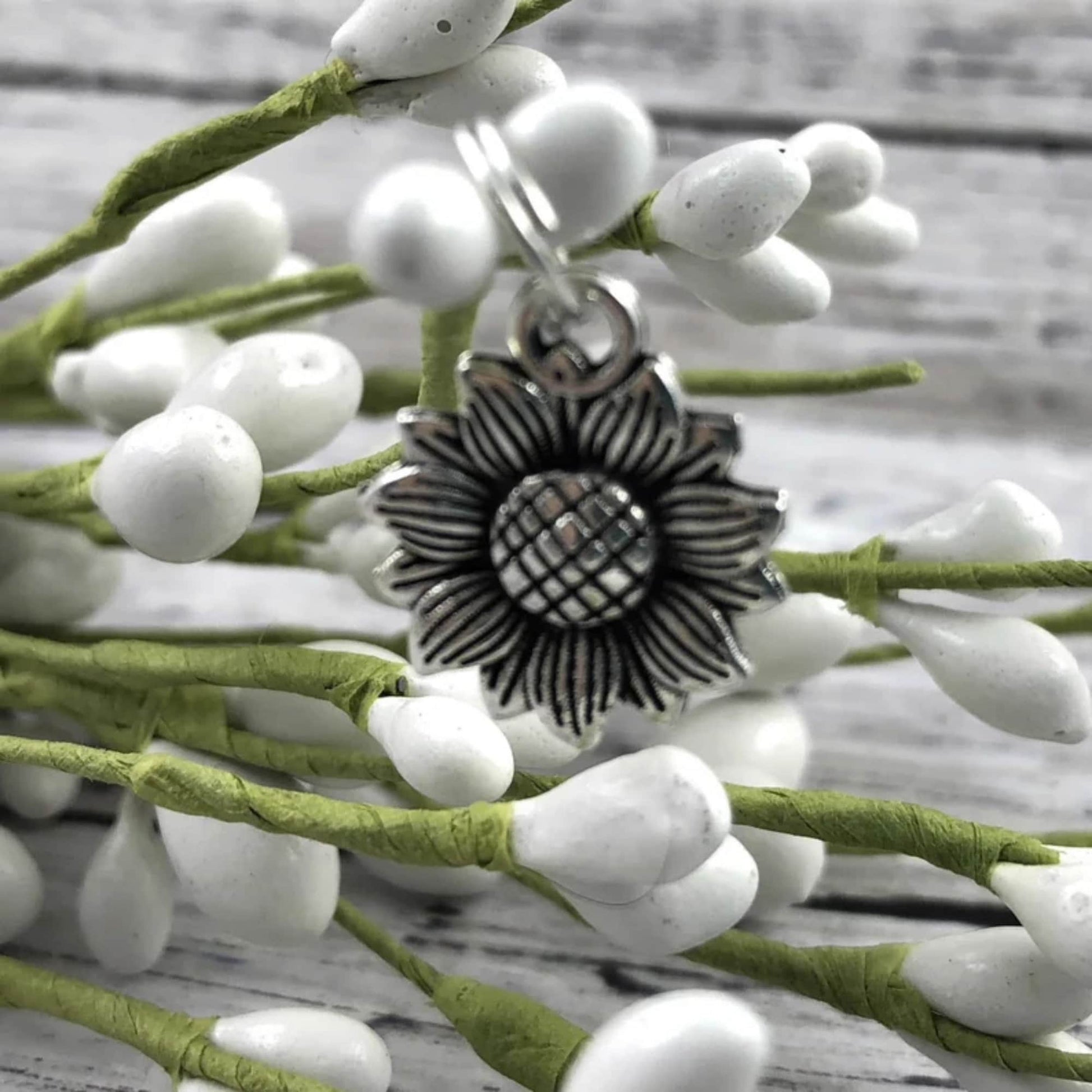 Sunflower Lanyard | Fabric Lanyard | Badge ID Holder | Name Tag Lanyard | Keychain | Lanyard for Keys | Floral Lanyard | Sunflowers